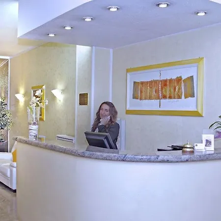 Donatello Hotel 3*